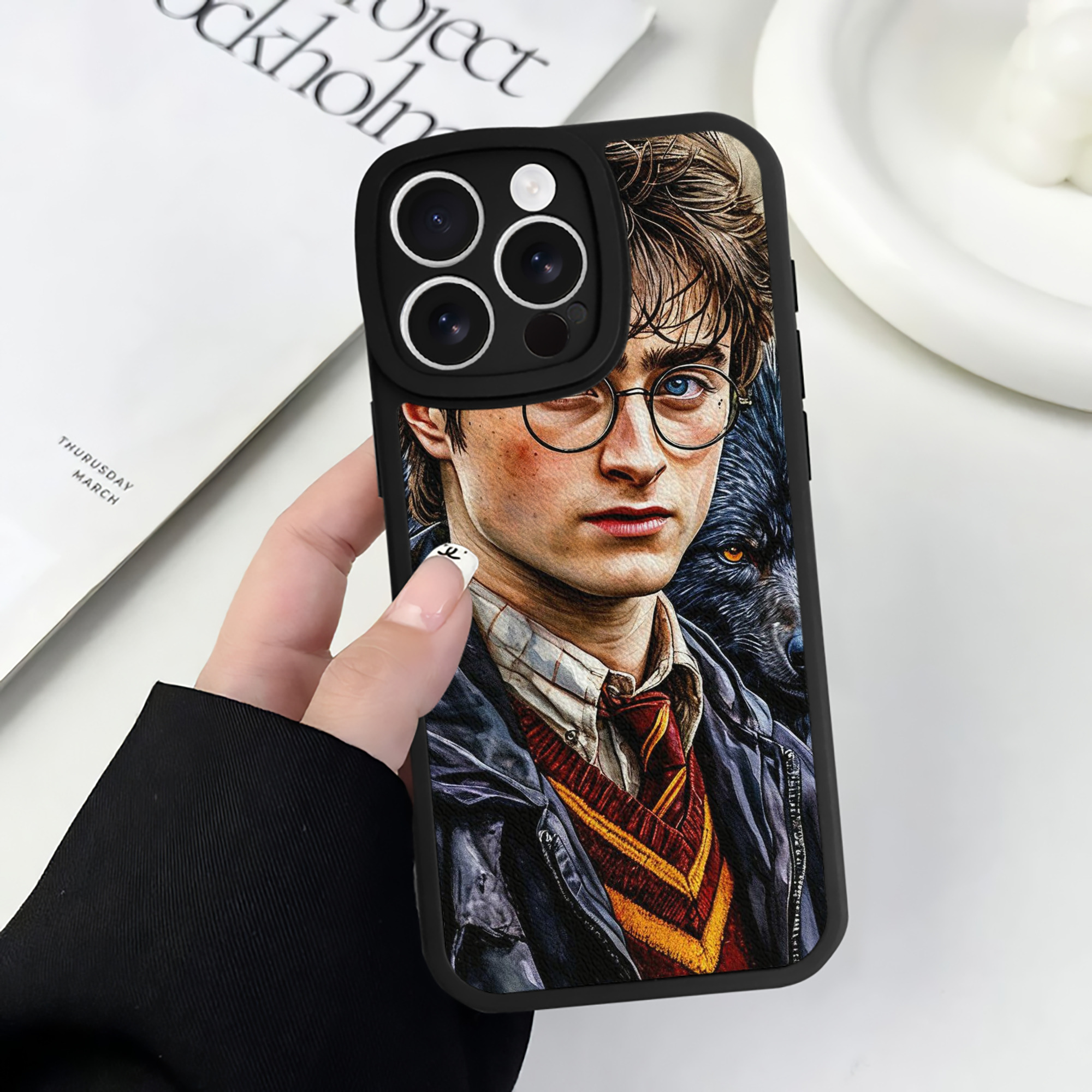 （画像用） Harry Potter ハリー・ポッターシリーズ 【iPhone 16シリーズ対応】シリコンスマホケース（レザー調） 材質：シリコン